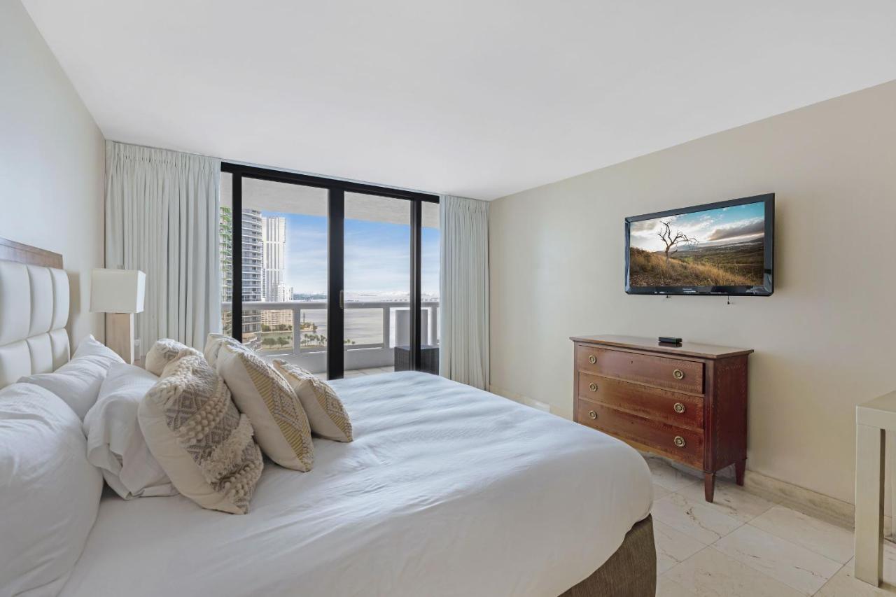 High Rise Comfort With Balcony Дорел Экстерьер фото