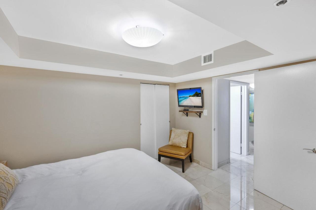 High Rise Comfort With Balcony Дорел Экстерьер фото