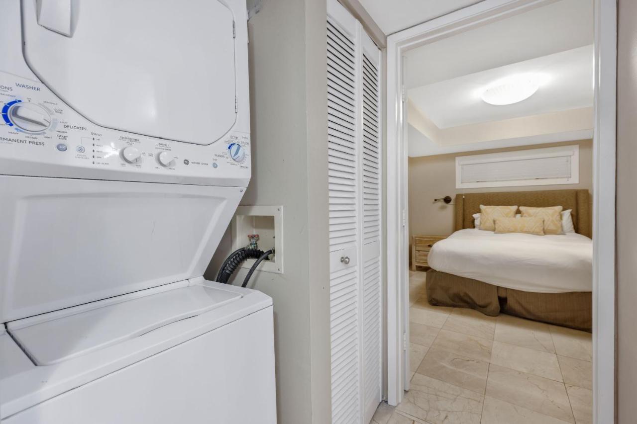 High Rise Comfort With Balcony Дорел Экстерьер фото
